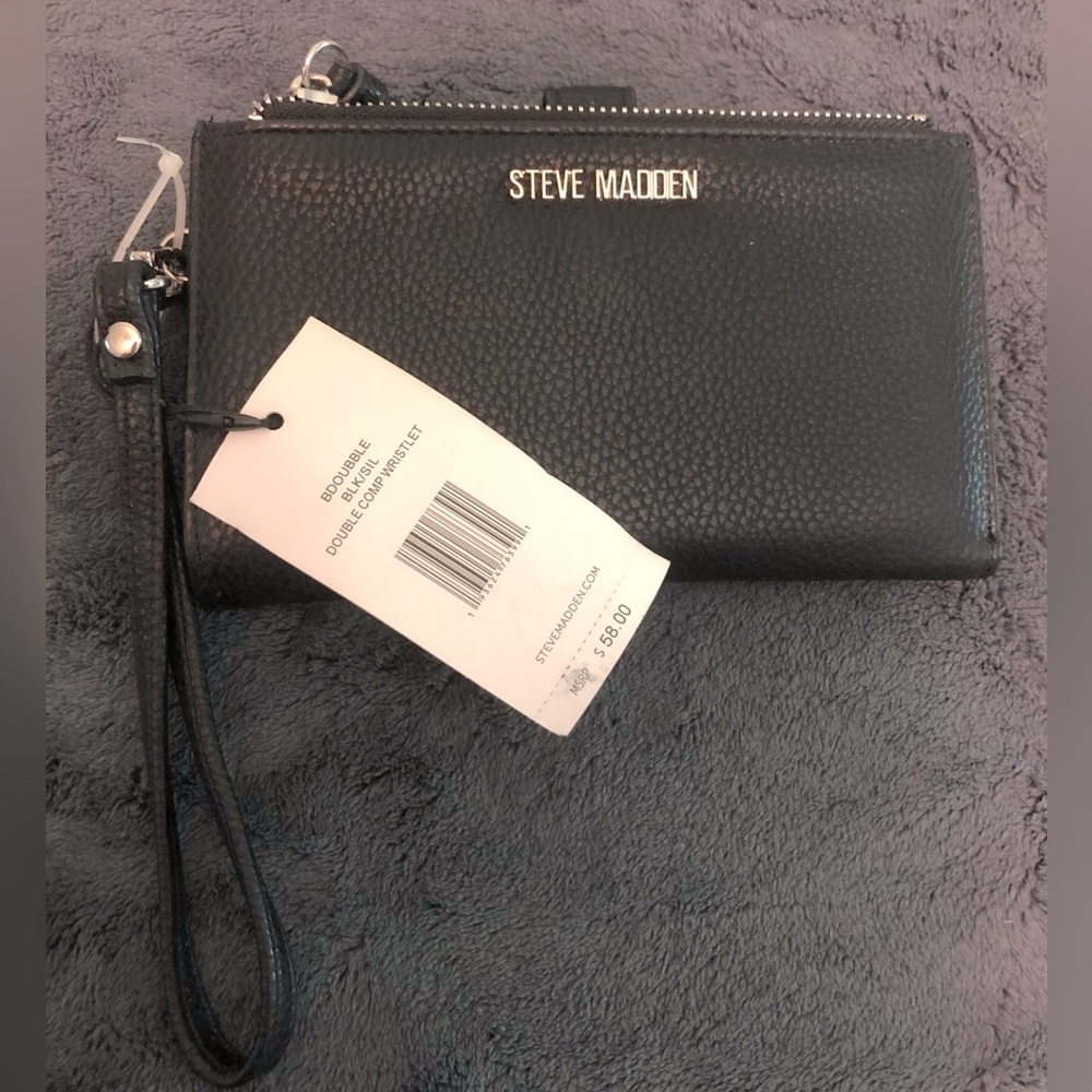 Steve Madden Clutch Wristlet